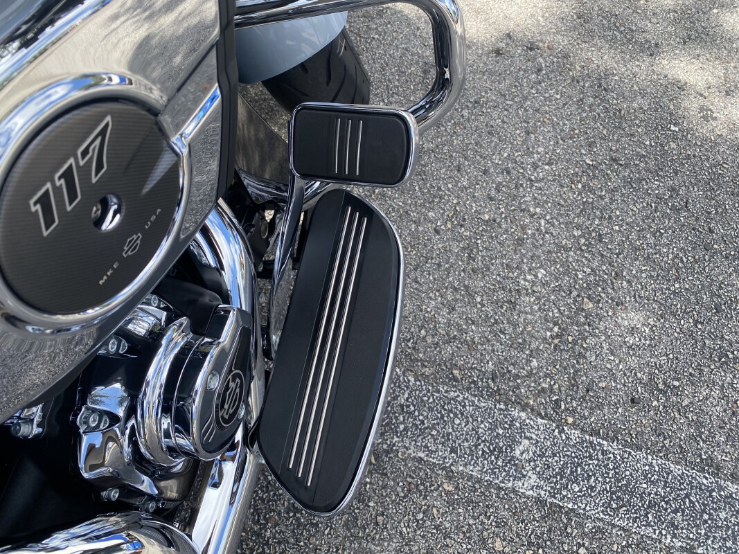 2025 Harley-Davidson Street Glide - Photo 8