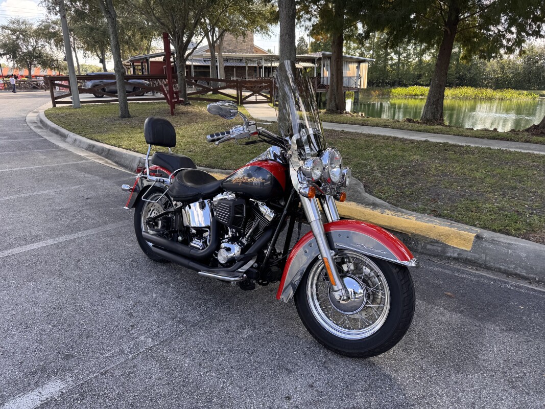 2006 Harley-Davidson Softail Deluxe - Photo 2
