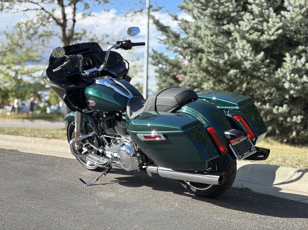 2024 Harley-Davidson Road Glide Alpine Green - Photo 6
