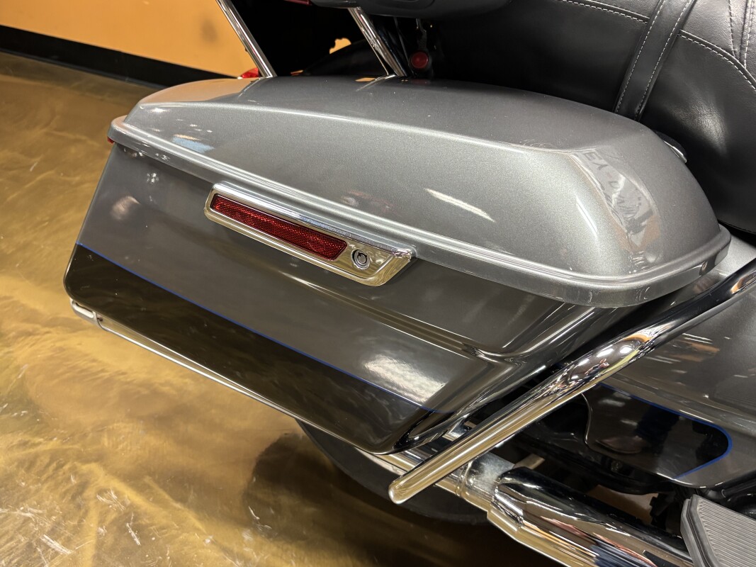 FLTRK 2022 Road Glide Limited - Photo 9