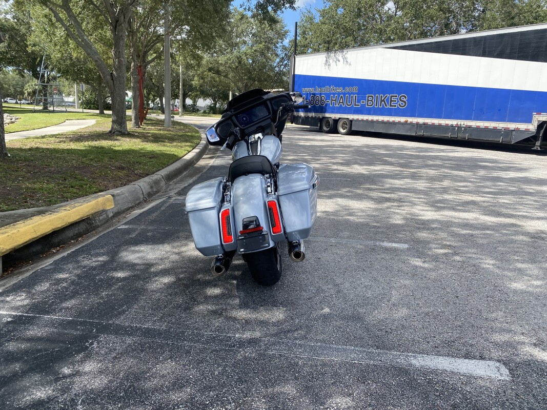 2025 Harley-Davidson Street Glide - Photo 5