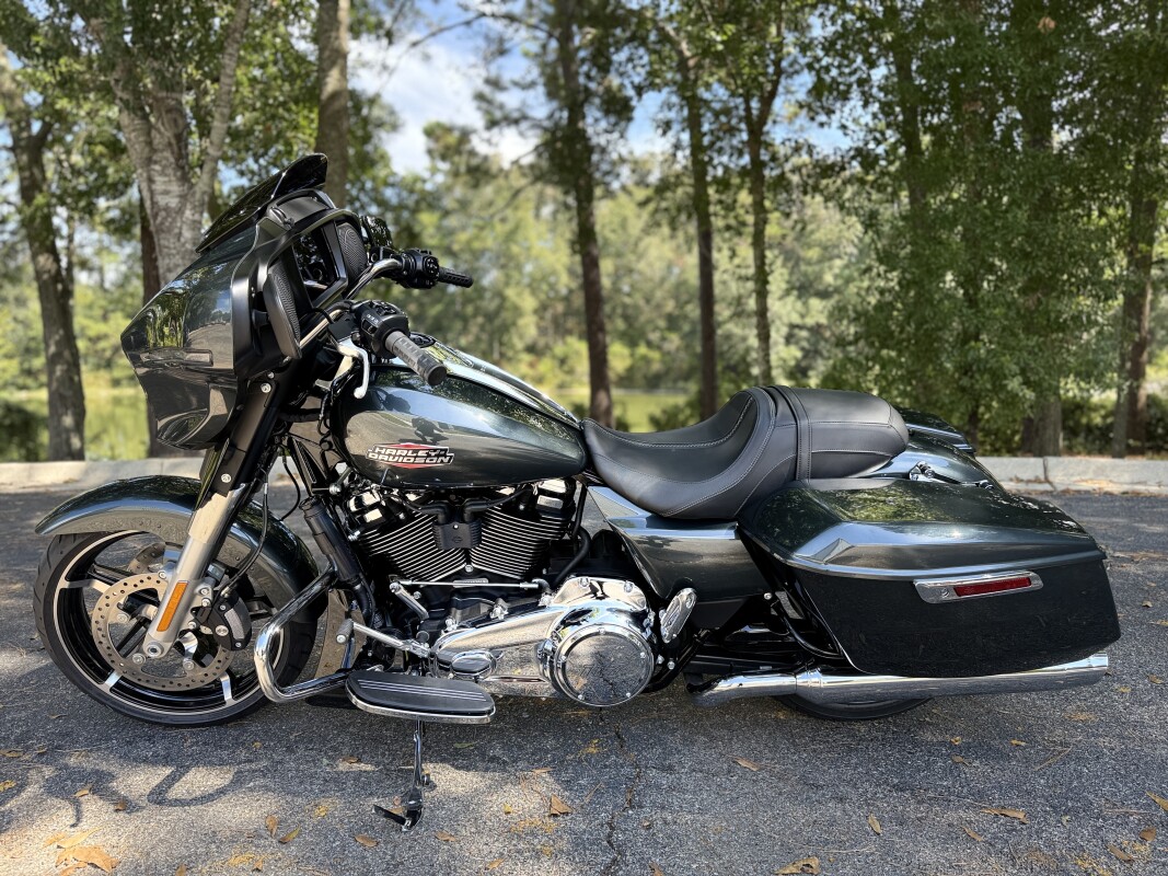 FLHX 2025 Street Glide
