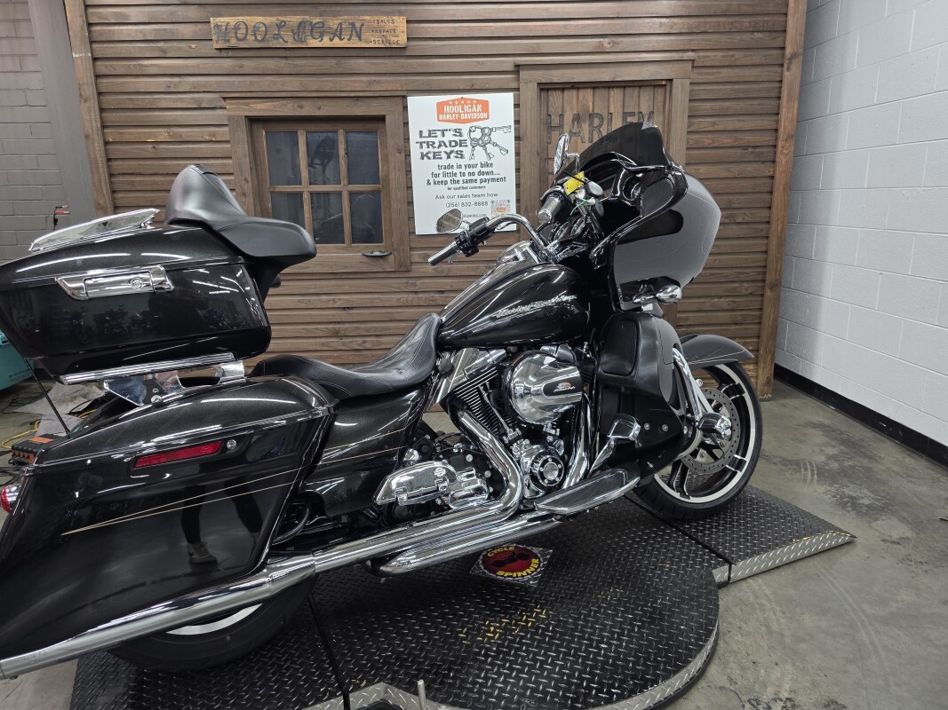 2016 Harley-Davidson Road Glide Special BLACK QUARTZ W/PINSTRIPE - Photo 2