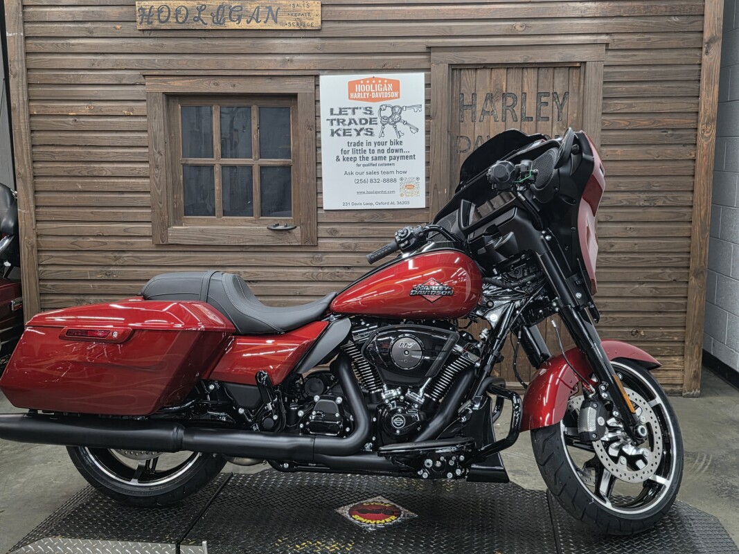 2025 Harley-Davidson Street Glide WHSKEY FIRSTORM/BLK TRIM