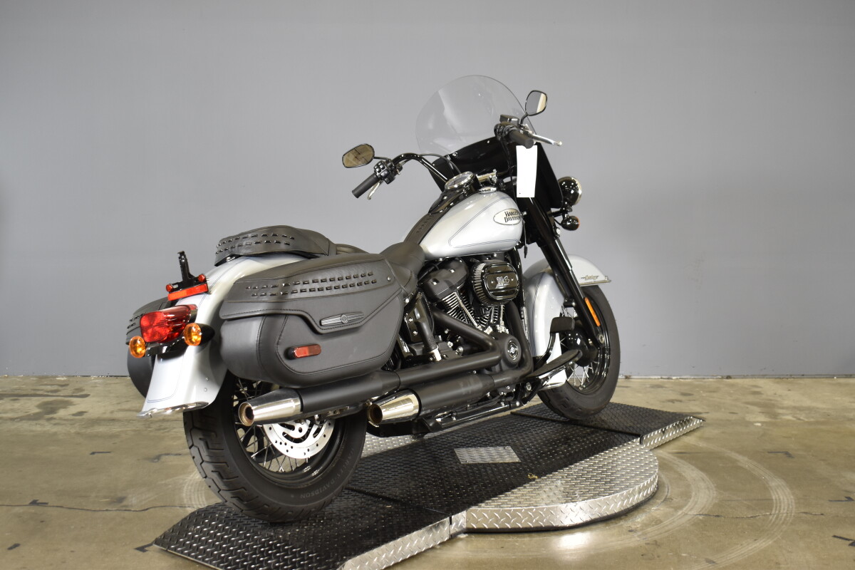 2024 Harley-Davidson Heritage Classic FLHCS - Photo 9