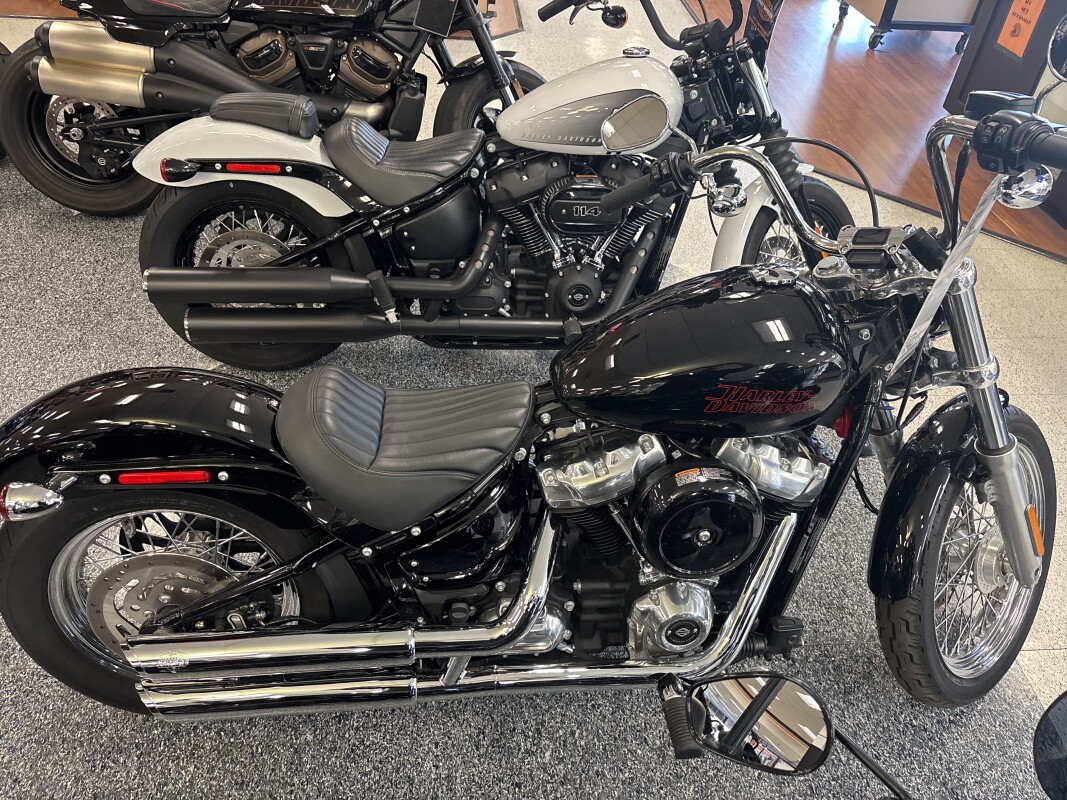 2023 Harley-Davidson Softail Standard Vivid Black