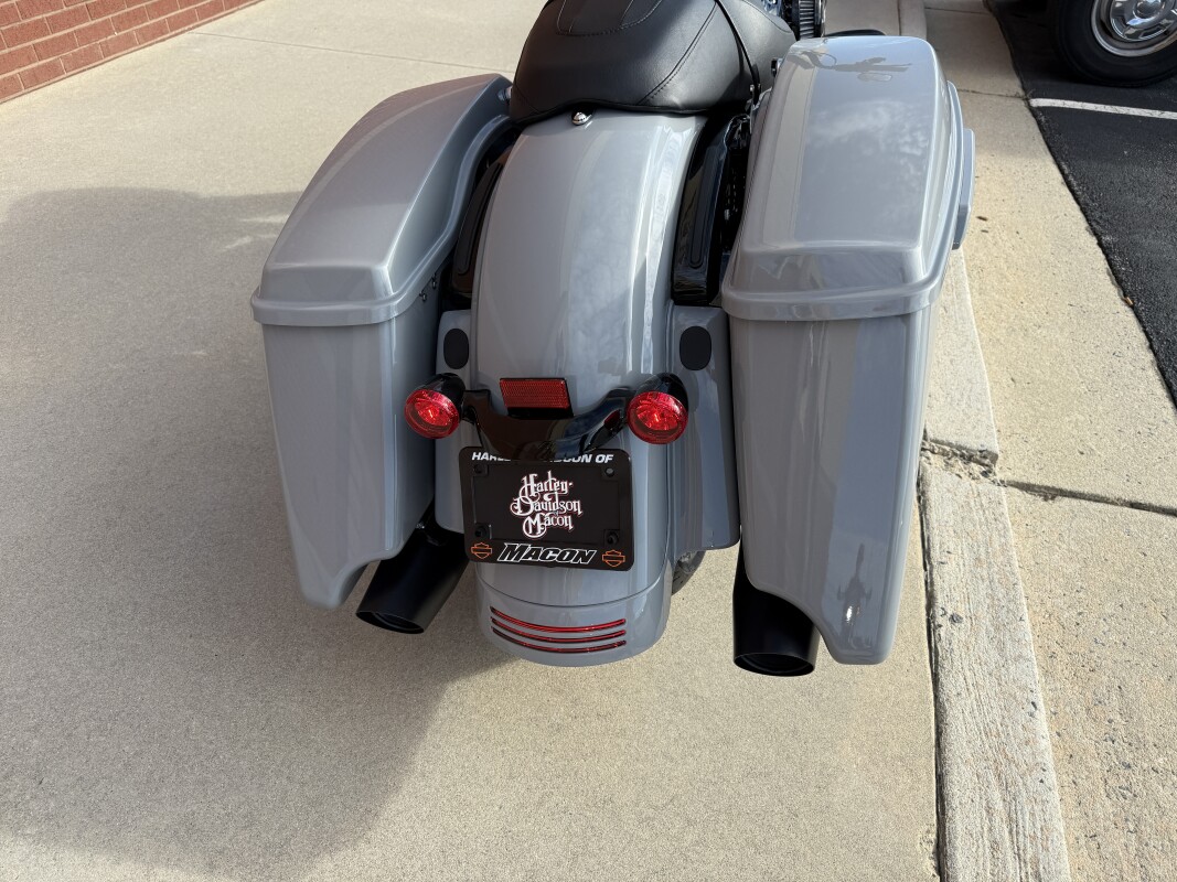 FLHRXS 2025 Road King Special - Photo 4