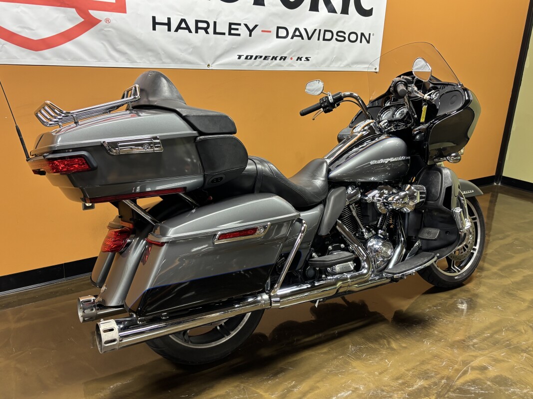 FLTRK 2022 Road Glide Limited - Photo 3