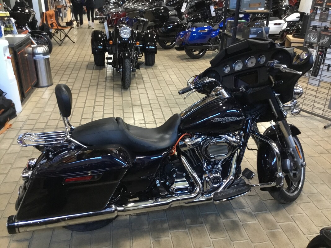 2019 Harley-Davidson Street Glide Midnight Blue