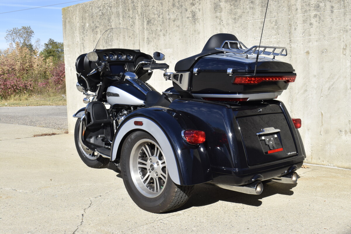 2020 Harley-Davidson Tri Glide Ultra FLHTCUTG - Photo 6
