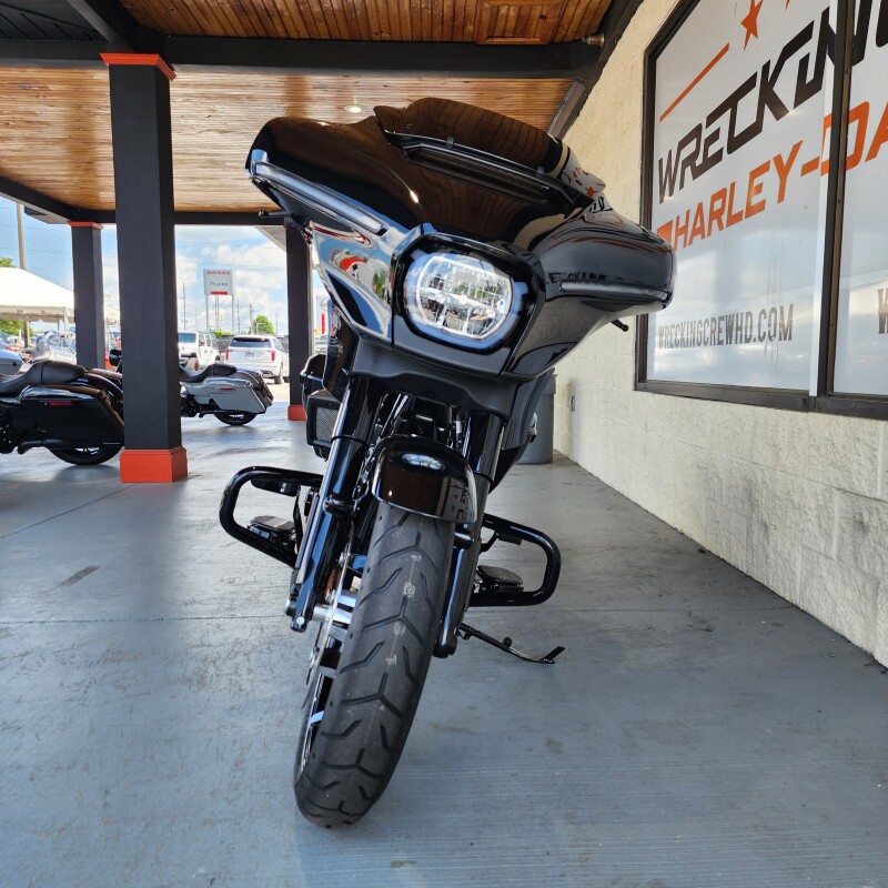 FLHX 2025 Street Glide - Photo 3