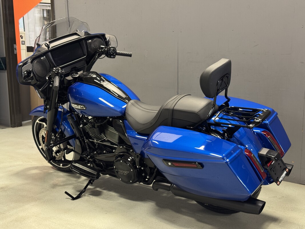 FLHX 2024 Street Glide - Photo 6