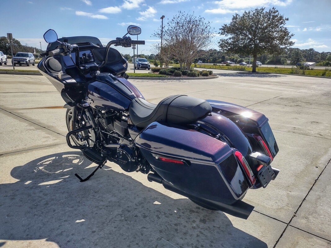 Road Glide - Photo 7