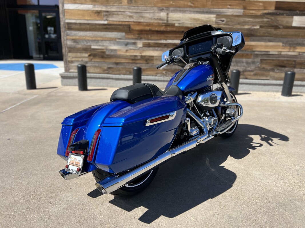 2025 Harley-Davidson Street Glide Blue Burst - Photo 8