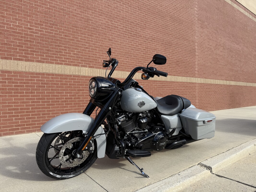 FLHRXS 2025 Road King Special - Photo 7
