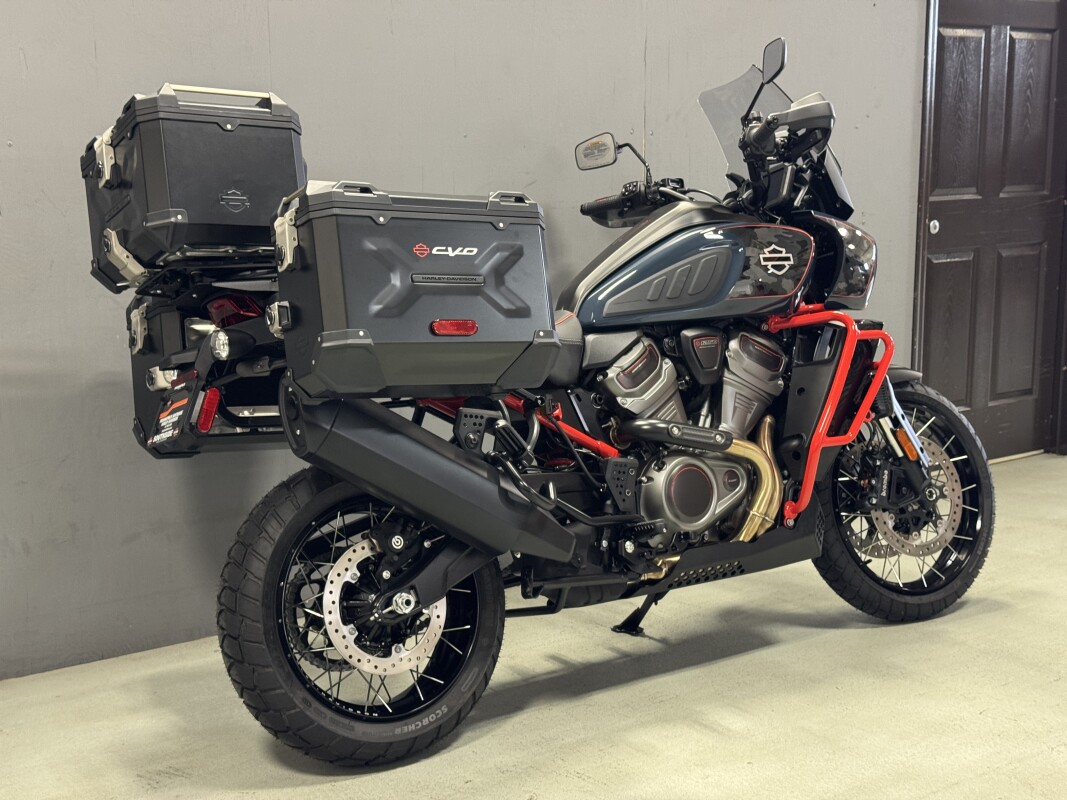 RA1250SE 2025 CVO Pan America - Photo 3