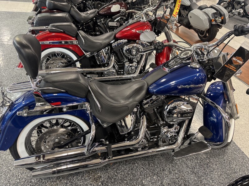 2017 Harley-Davidson® Softail® Deluxe Superior Blue