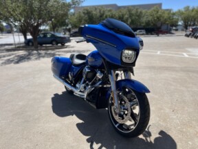 2025 Harley-Davidson® Street Glide® Blue Burst thumb 3