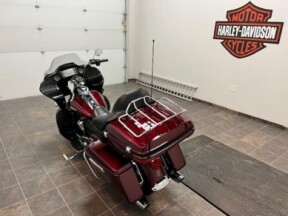 FLTRU 2017 Road Glide<sup>®</sup> Ultra thumb 1