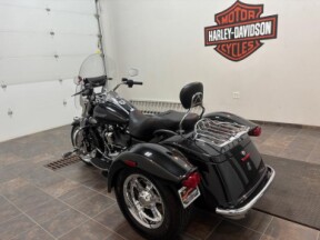 2017 Harley-Davidson® Freewheeler® Black Quartz thumb 1