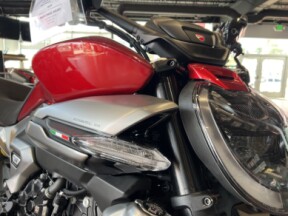 2026 Ducati XDiavel V4 thumb 2
