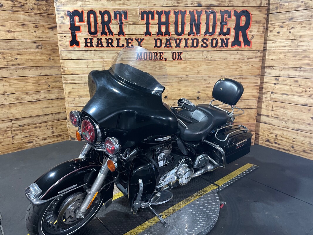 Harley-Davidson Electra Glide Ultra Limited 2013 FLHTK Vivid Black - Photo 7