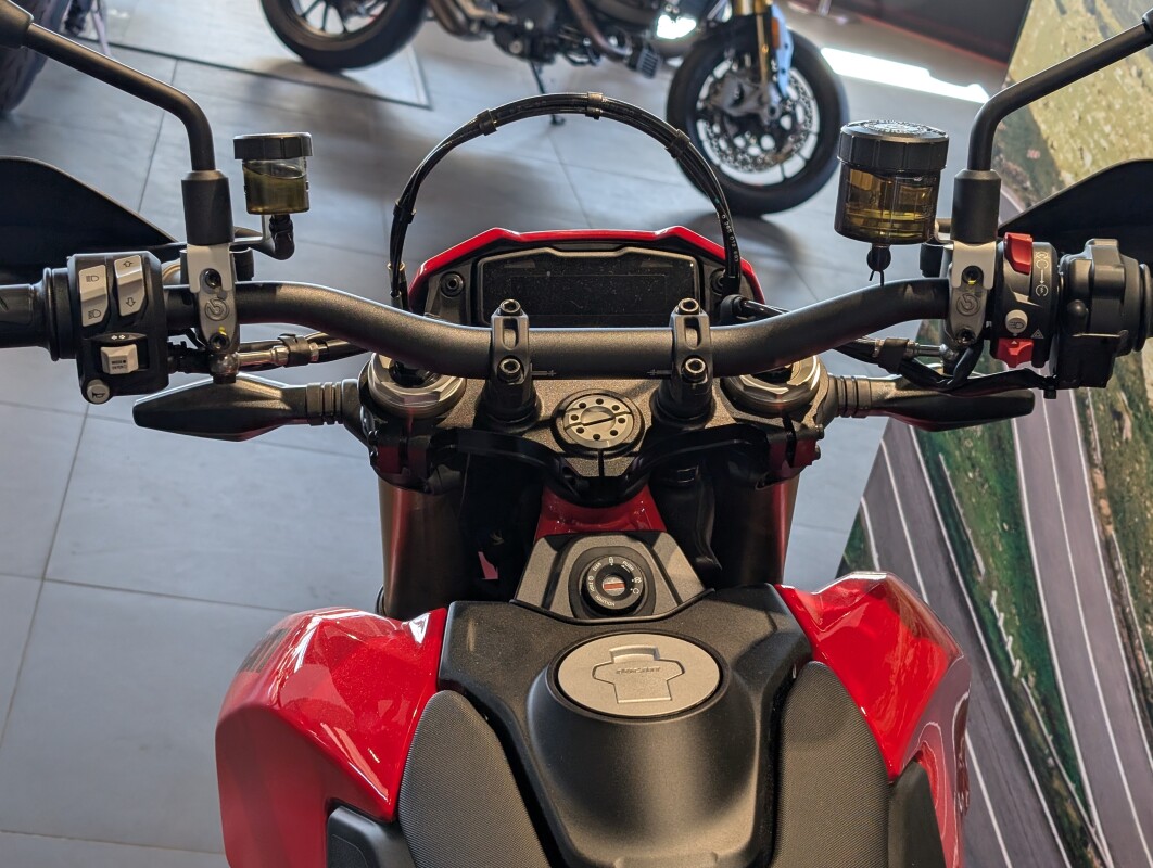 2025 Ducati Hypermotard 698 Mono, photo 7