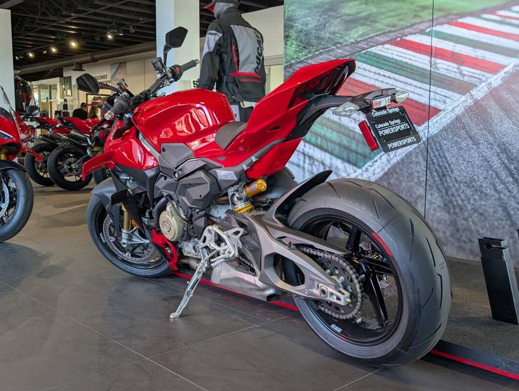 2025 Ducati Streetfighter V4 S, photo 6