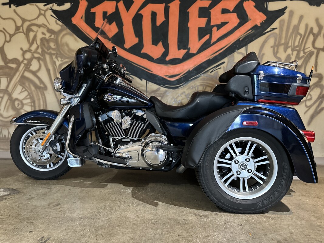 FLHTCUTG 2013 Tri Glide Ultra Classic - Photo 9