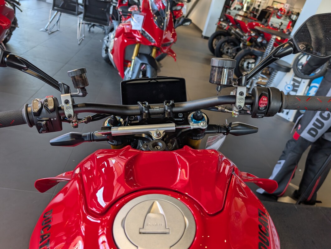 2025 Ducati Streetfighter V4 S, photo 7