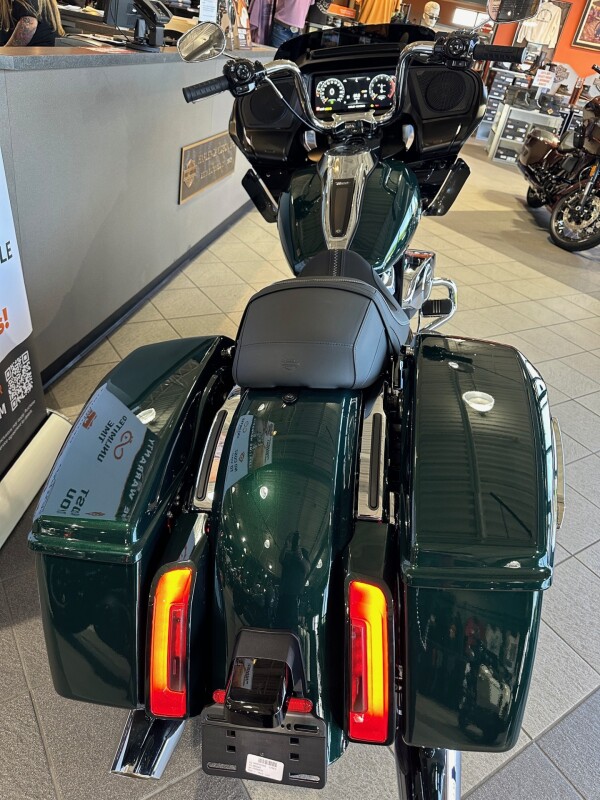FLTRX 2024 Road Glide Fall Sale!!! - Photo 9