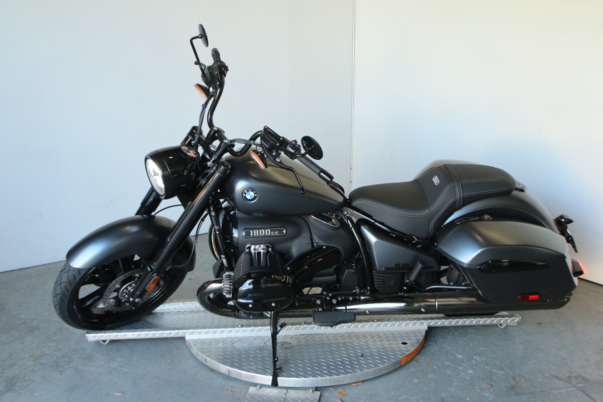 2024 BMW R 18 Roctane