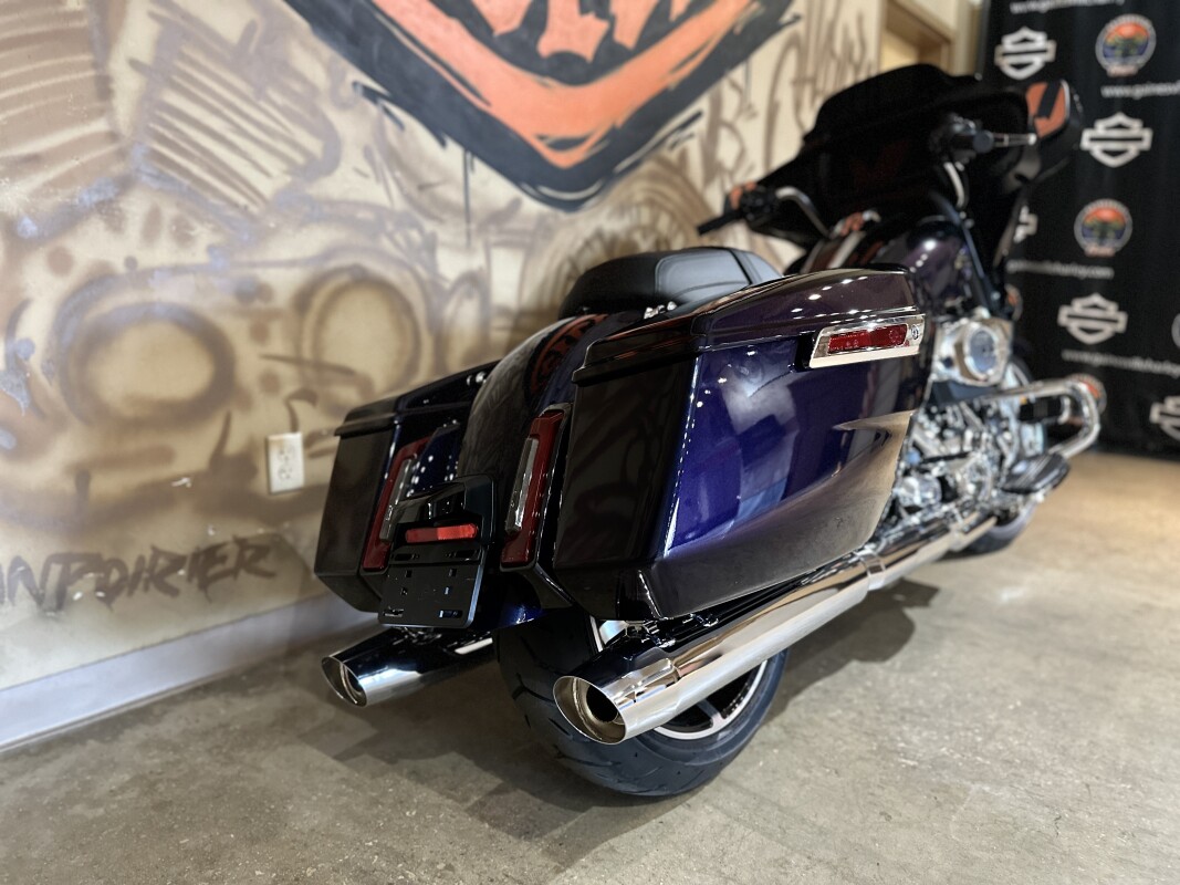 FLHX 2025 Street Glide - Photo 3