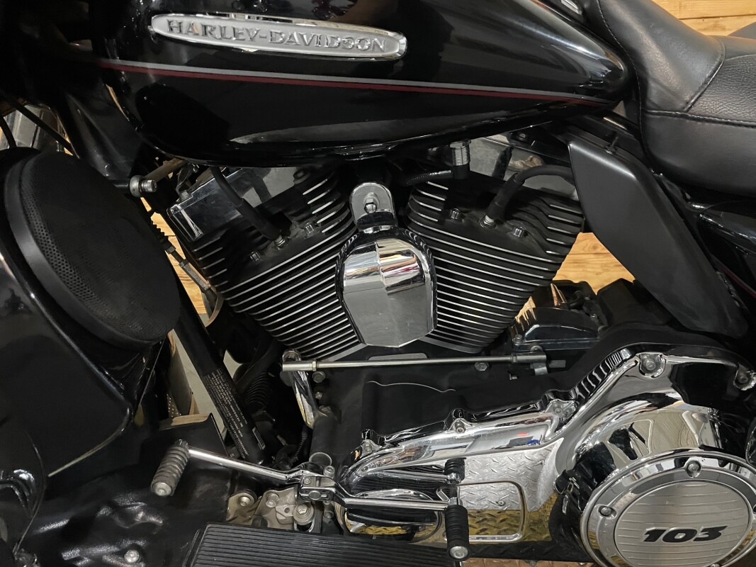 Harley-Davidson Electra Glide Ultra Limited 2013 FLHTK Vivid Black - Photo 9
