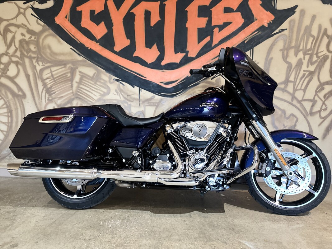 FLHX 2025 Street Glide