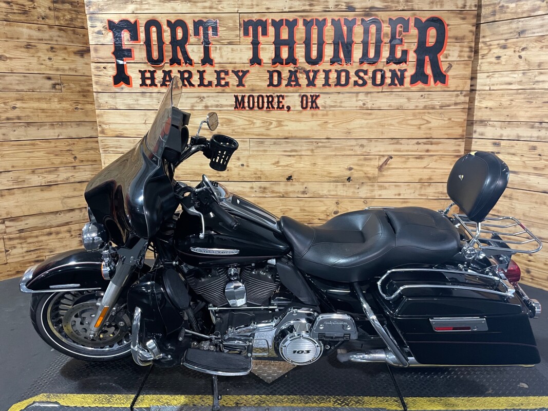 Harley-Davidson Electra Glide Ultra Limited 2013 FLHTK Vivid Black - Photo 8