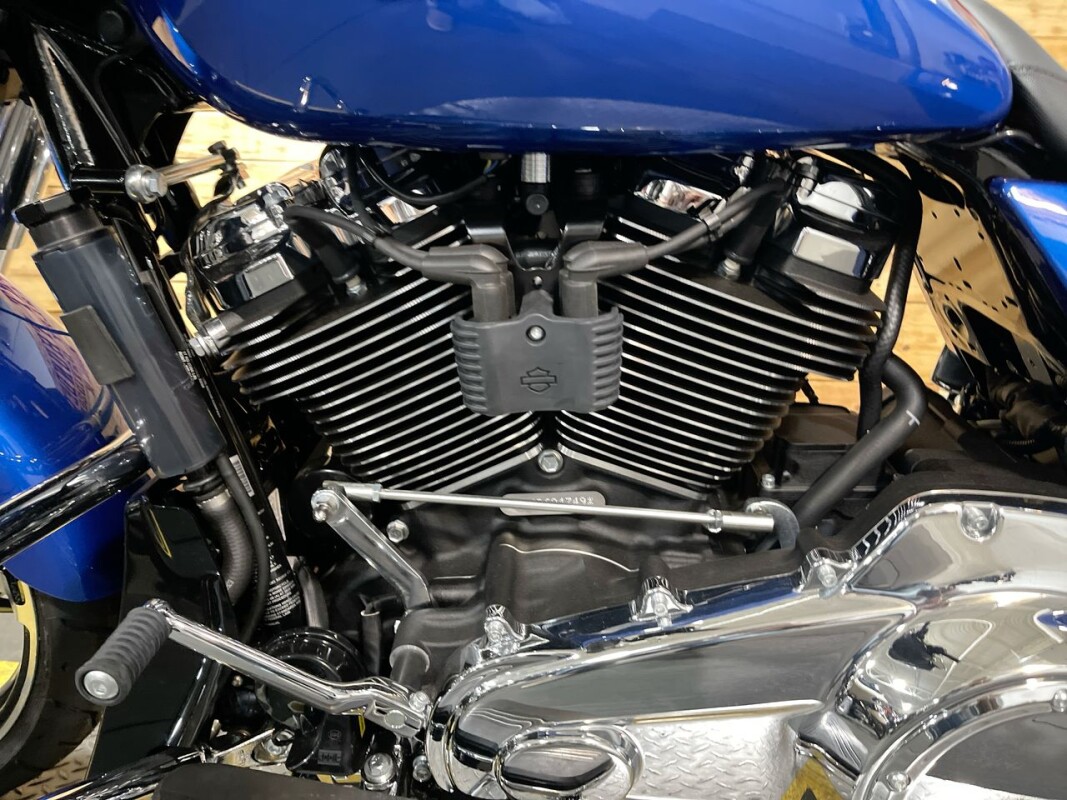 Harley-Davidson Street Glide 2025 FLHX Blue Burst - Photo 9