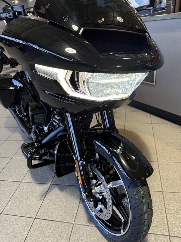 FLTRX 2025 Road Glide - Photo 8