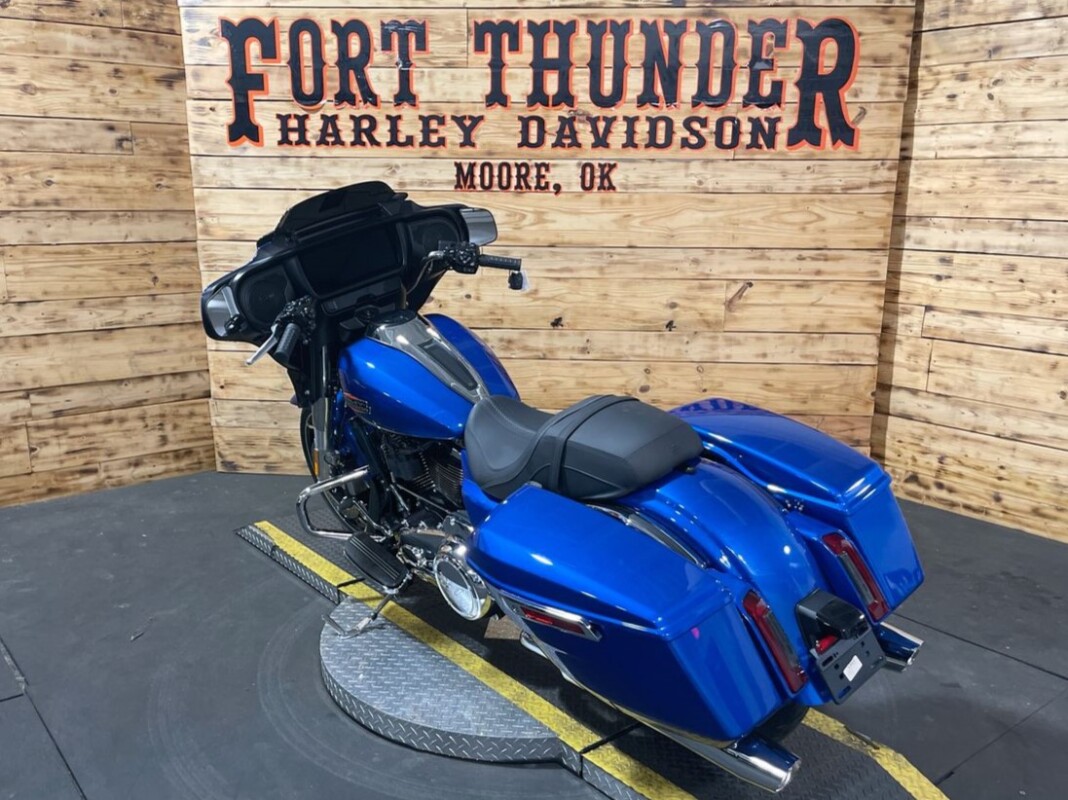 Harley-Davidson Street Glide 2025 FLHX Blue Burst - Photo 10