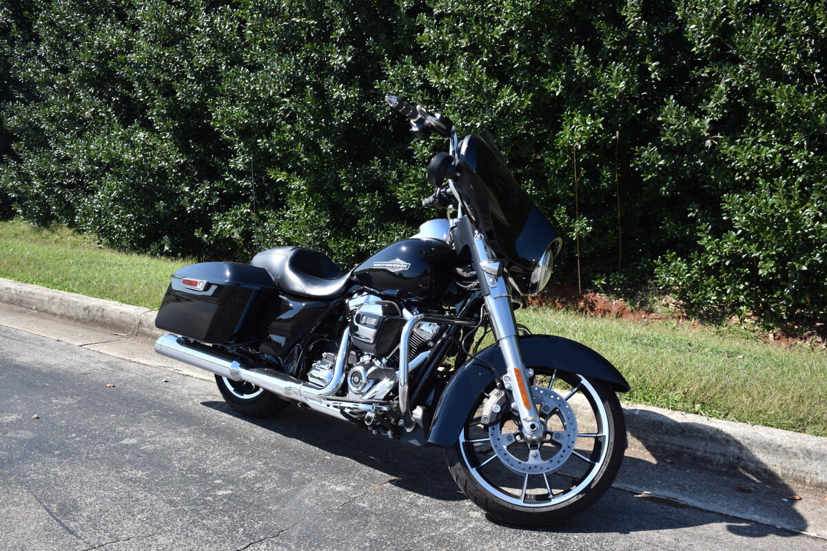 FLHX 2023 Street Glide - Photo 2