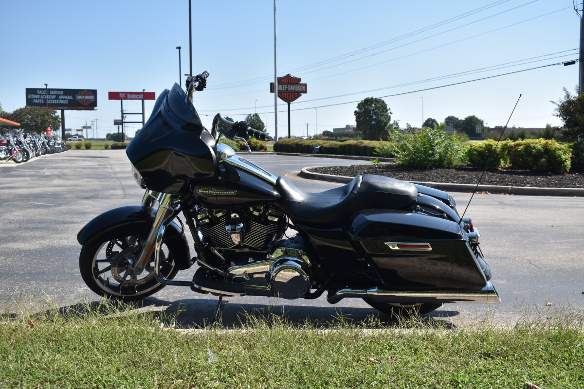 FLHX 2023 Street Glide - Photo 5