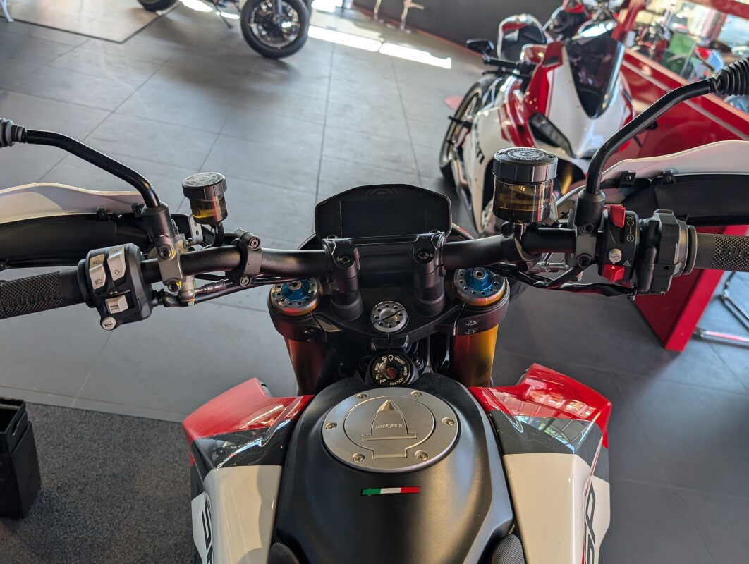 2025 Ducati Hypermotard 950 SP, photo 7