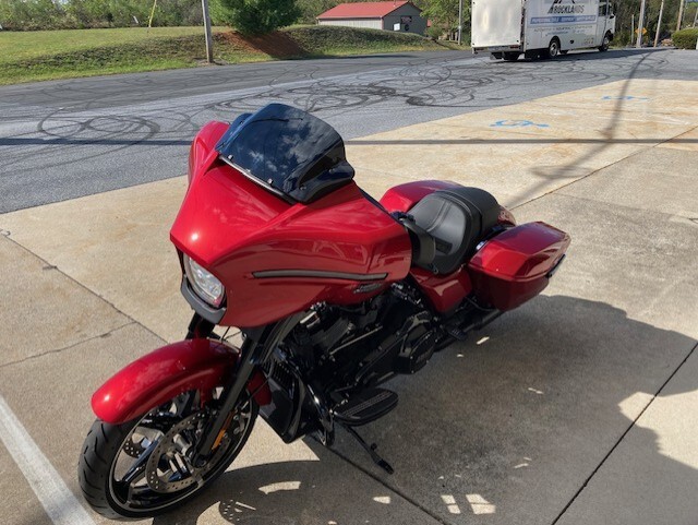2025 Harley-Davidson Street Glide FLHX Brilliant Red - Black Finish - Photo 5