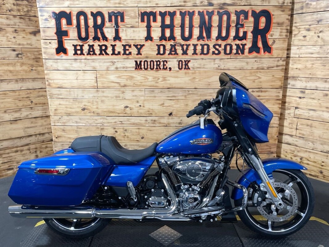 Harley-Davidson Street Glide 2025 FLHX Blue Burst