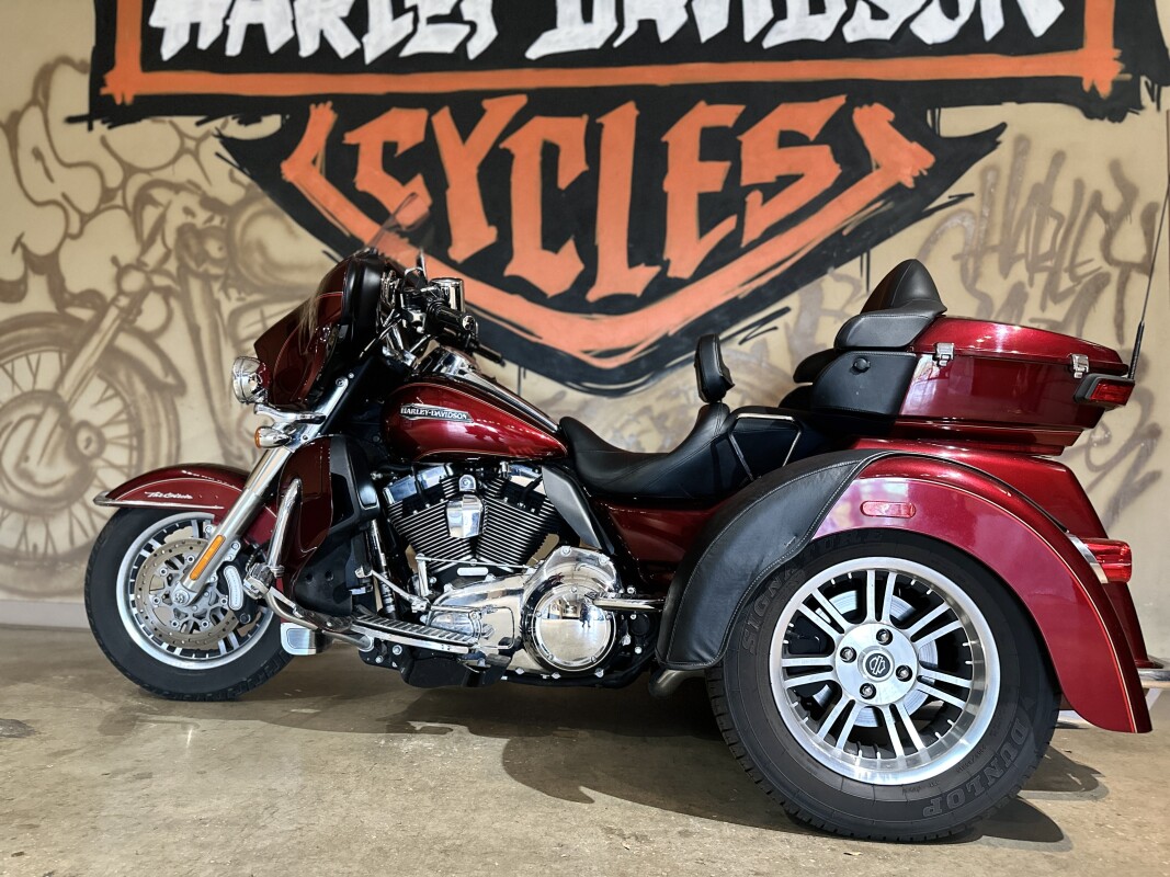 flhtcutg 2016 Tri Glide Ultra - Photo 9