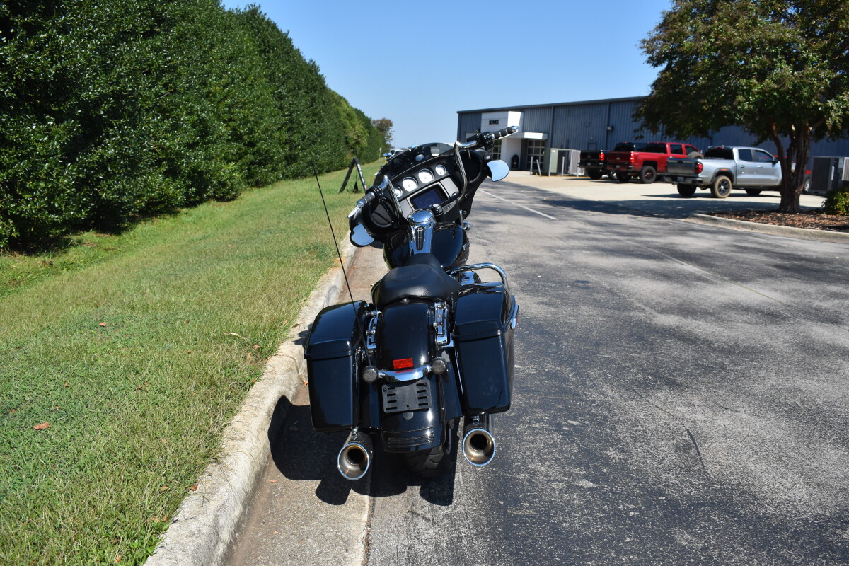 FLHX 2023 Street Glide - Photo 7