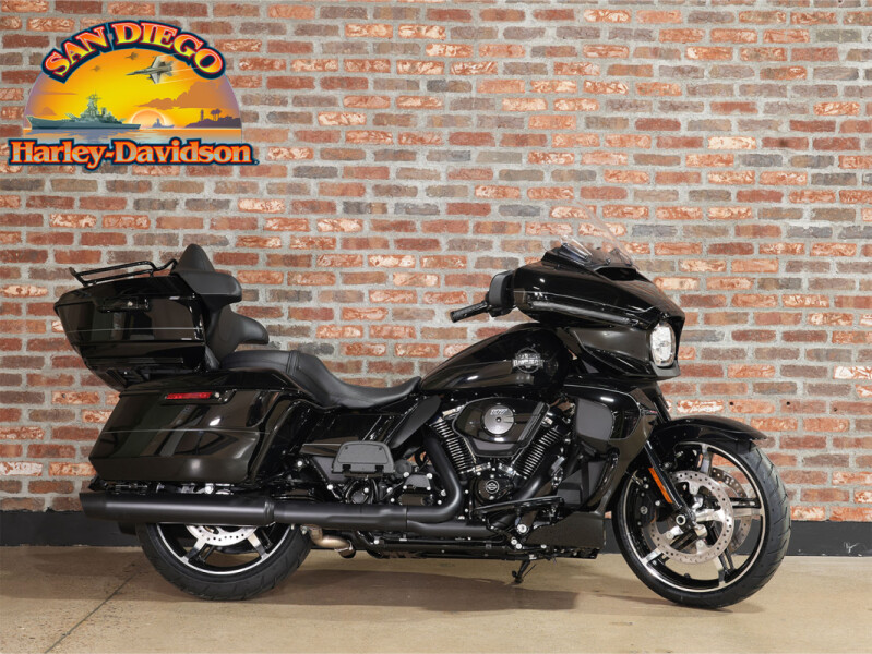 FLHXU 2025 Street Glide™ Ultra