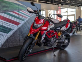 2025 Ducati Hypermotard 950 SP thumb 3