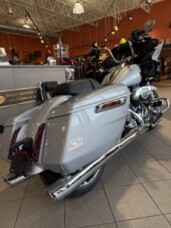 FLTRX 2025 Road Glide™ thumb 3