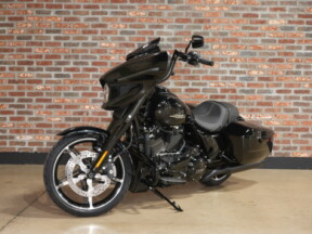 FLHX 2025 Street Glide® thumb 2